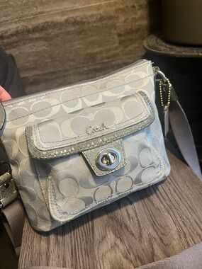 Coach Y2K 🐍 Signature Turnlock Mini Crossbody Grey Jacquard ‘Snakeskin’ Trim Bag